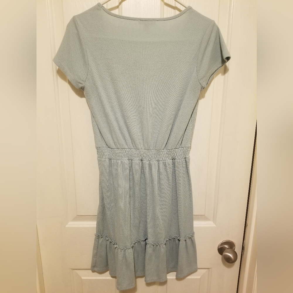 LC Dress - Picture 3 of 4